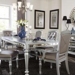 Dinning Room Table