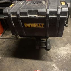 Dewalt Box
