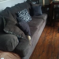 BRAND NEW COUCH NEVER USED EVER