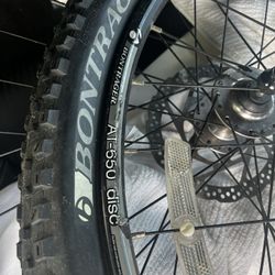 Treck Used / Original $2,199