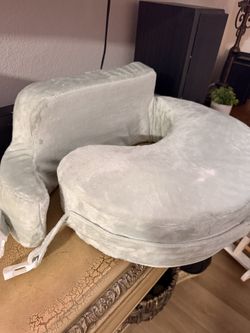 Breastfeeding Pillow