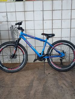 Bikes for sale need to go we're moving N a week r so an one electric bike as is for 150 needs battery only everything else is good to go rides like a 