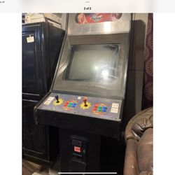 Vintage Coin Operated Arcade Machine Street Fighter
