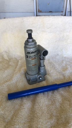 New AC Delco Bottle Jack - 2 ton