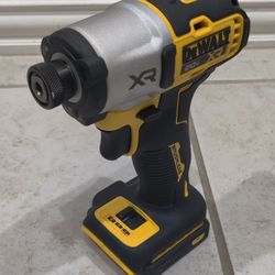 DeWalt NO BATTERY 
20V MAX XR Cordless Brushless 1/4 in. 3-Speed Impact Driver - New