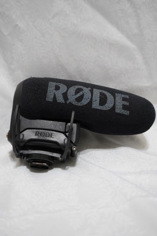 RØDE VideoMic PRO