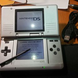 Silver Nintendo DS Original/fat/phat