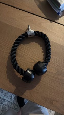 Brand new  tricep/ bicep/ ab rope