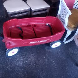 Radio Flyer Kids Wagon