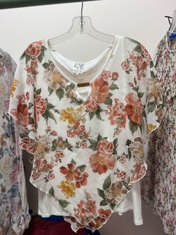 Women’s Dressy Top medium