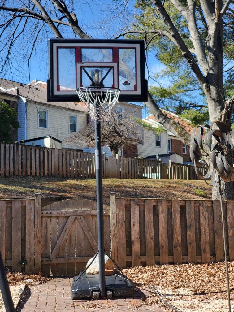 Basketball Hoop Lifetime 