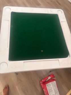 Foldable Game Table