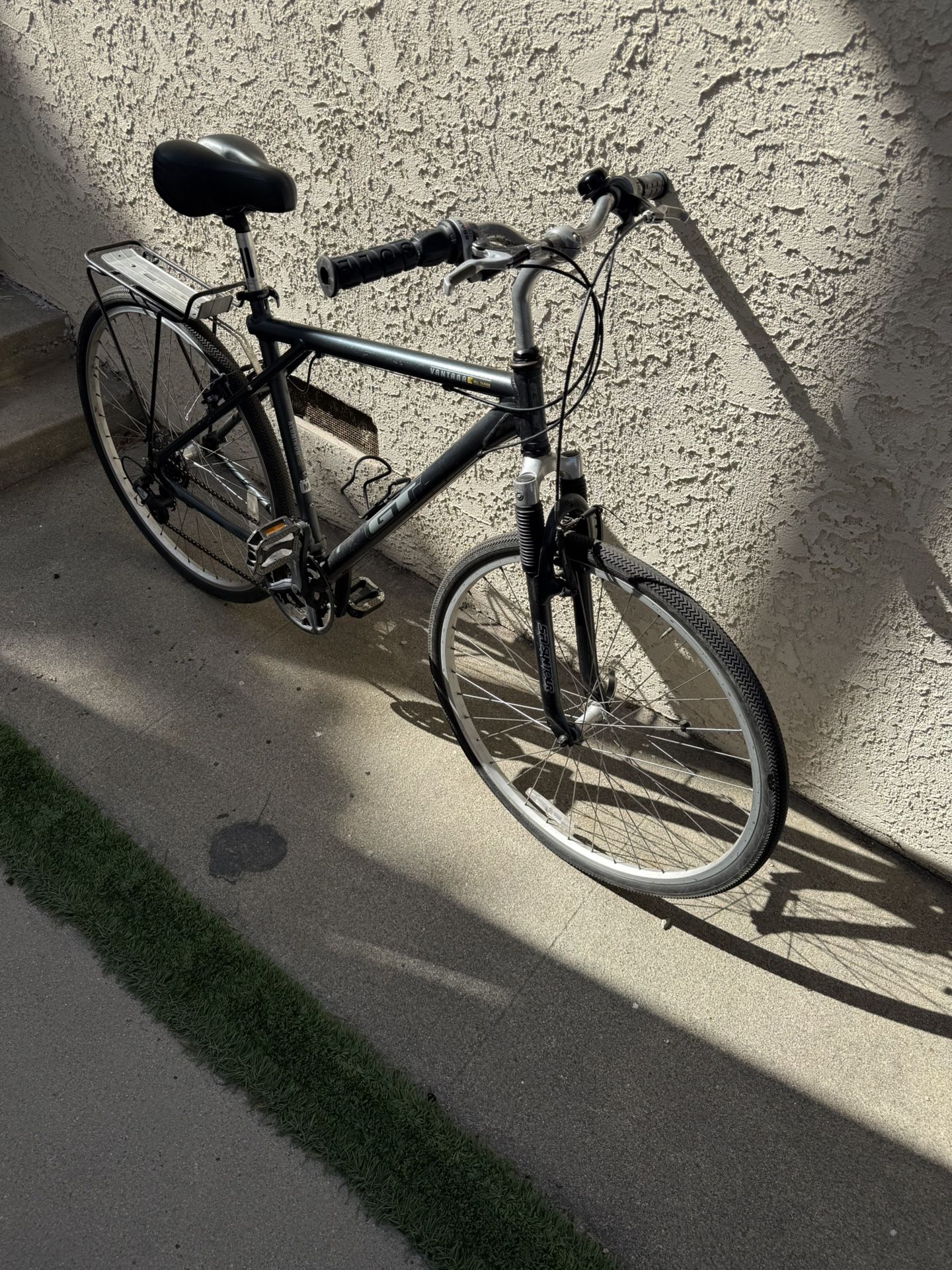 GT Hybrid Bike – Great Condition – Mar Vista