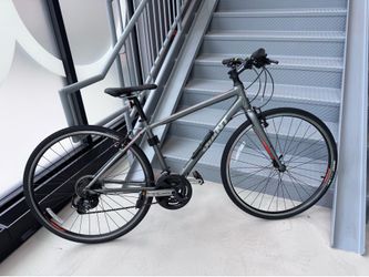 Hybrid Bike Giant (Medium size)