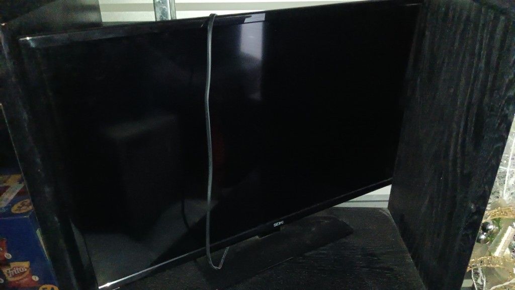 Flat Screen TV 43"