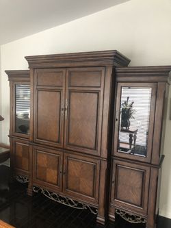 ETHAN ALLEN ENTERTAINMENT CENTER
