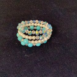 Bracelet new  3 layers with bling adjustable size