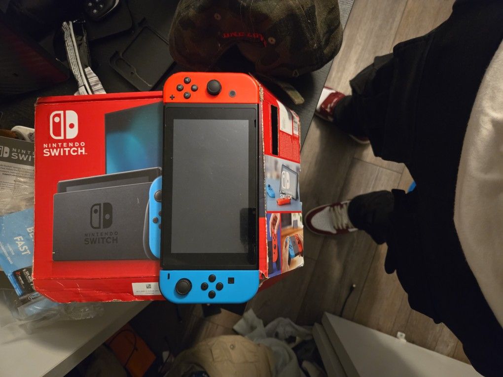 Nintendo Switch