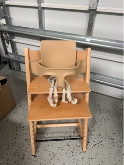 Stokke Tripp Trapp Baby Set – Like New – Baby Chair Support Attachment