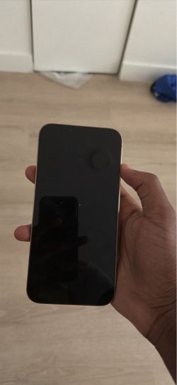 iPhone 13 Pro Max Locked (AT&T)•price negotiable