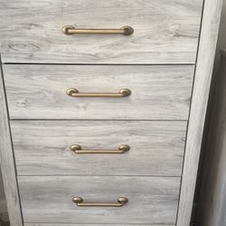 Grey/Beige 5 Drawer Chest of Drawers