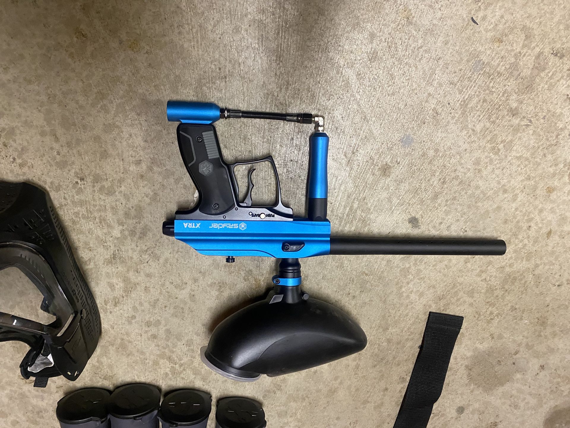 Paintball Gun And Gear Bundle 