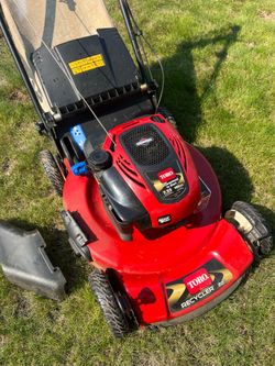Toro Self Propelled Lawn Mower w bag