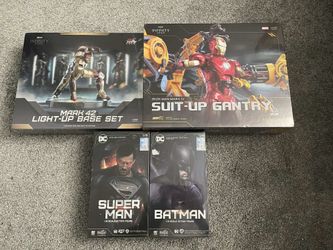 ACTION FIGURES BATMAN SUPERMAN IRON MAN