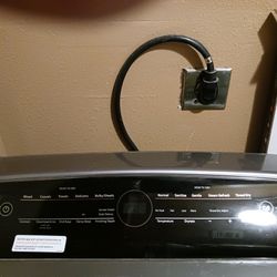 Smart Dryer. 2 Years Old. Like New!
