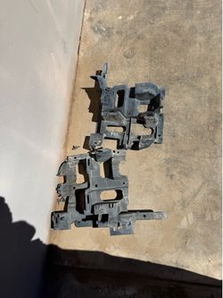 Cat eye light brackets