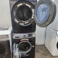SAMSUNG SET STEAM WASHER AND GAS DRYER 