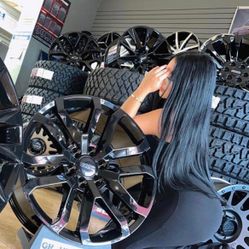 Réplica Wheels 22” And Tires 