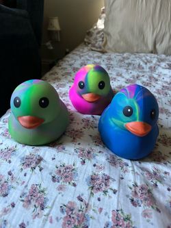 Squeezy duck squishy