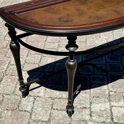 ⭕️ Elegant Heavy Console Table – Bernhardt Furniture