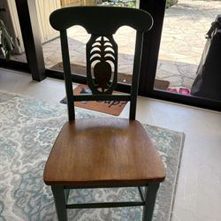 Cute Pineapple Chair 