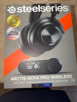 SteelSeries Arctis Nova Pro Wireless Headset