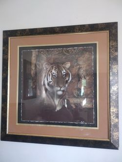 Elegant Tiger Print 