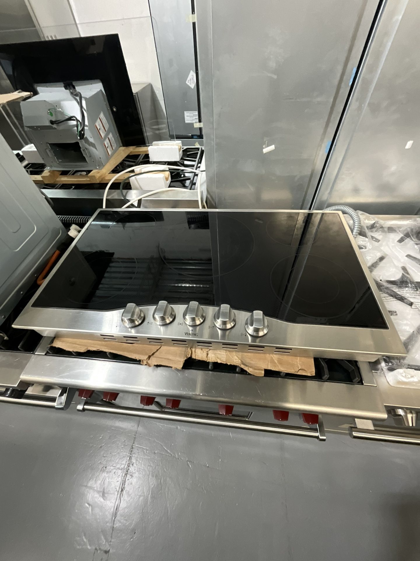 π₯ Viking Professional 36β Electric Range β Open Box Deal! π₯