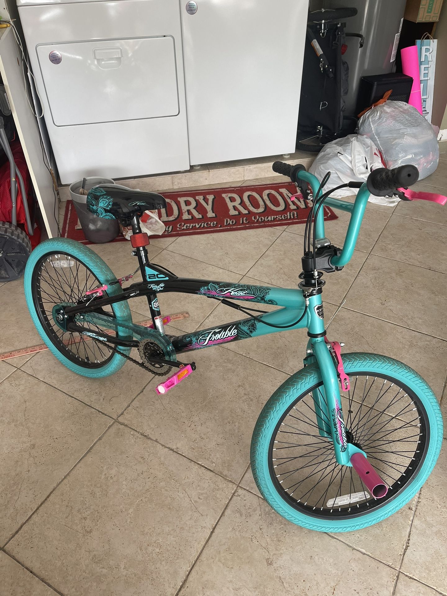 Girls 20 Inch Bike 
