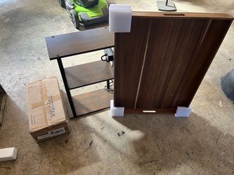 2 small end tables