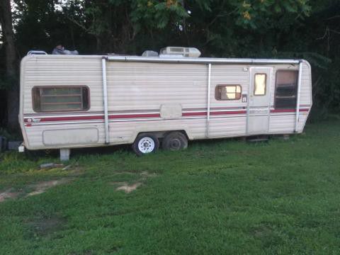 27 ft rv nice no leaks everything works