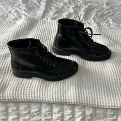 Express Chuka Boot Black