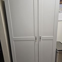 Pantry/Clothes Chest 