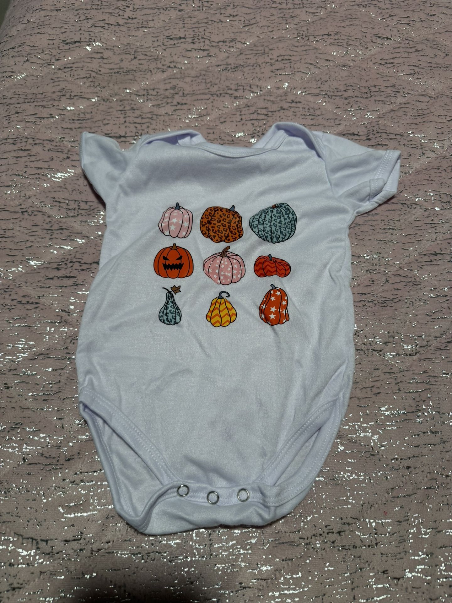 Baby's Cartoon Halloween Pumpkin Print Short Sleeve Triangle Bodysuit, Toddler & Infant Girl's Onesie For Summer