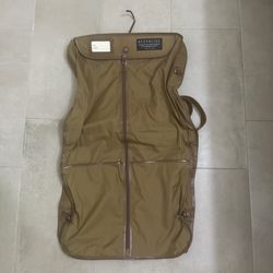 Tavel Foldable Garment Bag $10