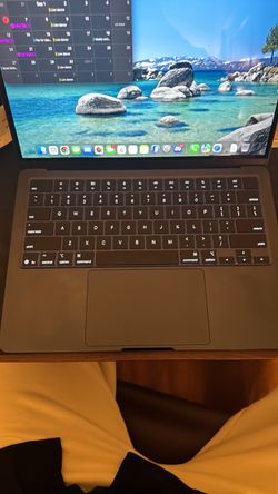 MacBook Air m4 13inch midnight