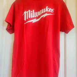Milwaukee men's red and white t shirt
