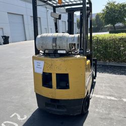 Yale Forklift 3 Mast 