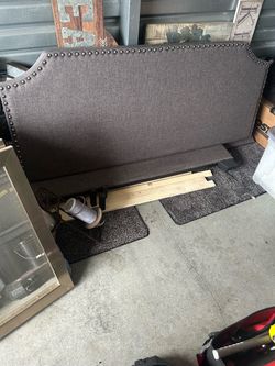 Sealy Queen headboard and mattress set