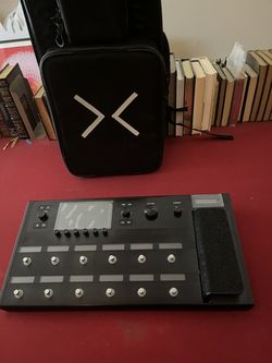 Line 6 99-060-0105 Helix Multi-Effects Guitar Pedal (AIC)